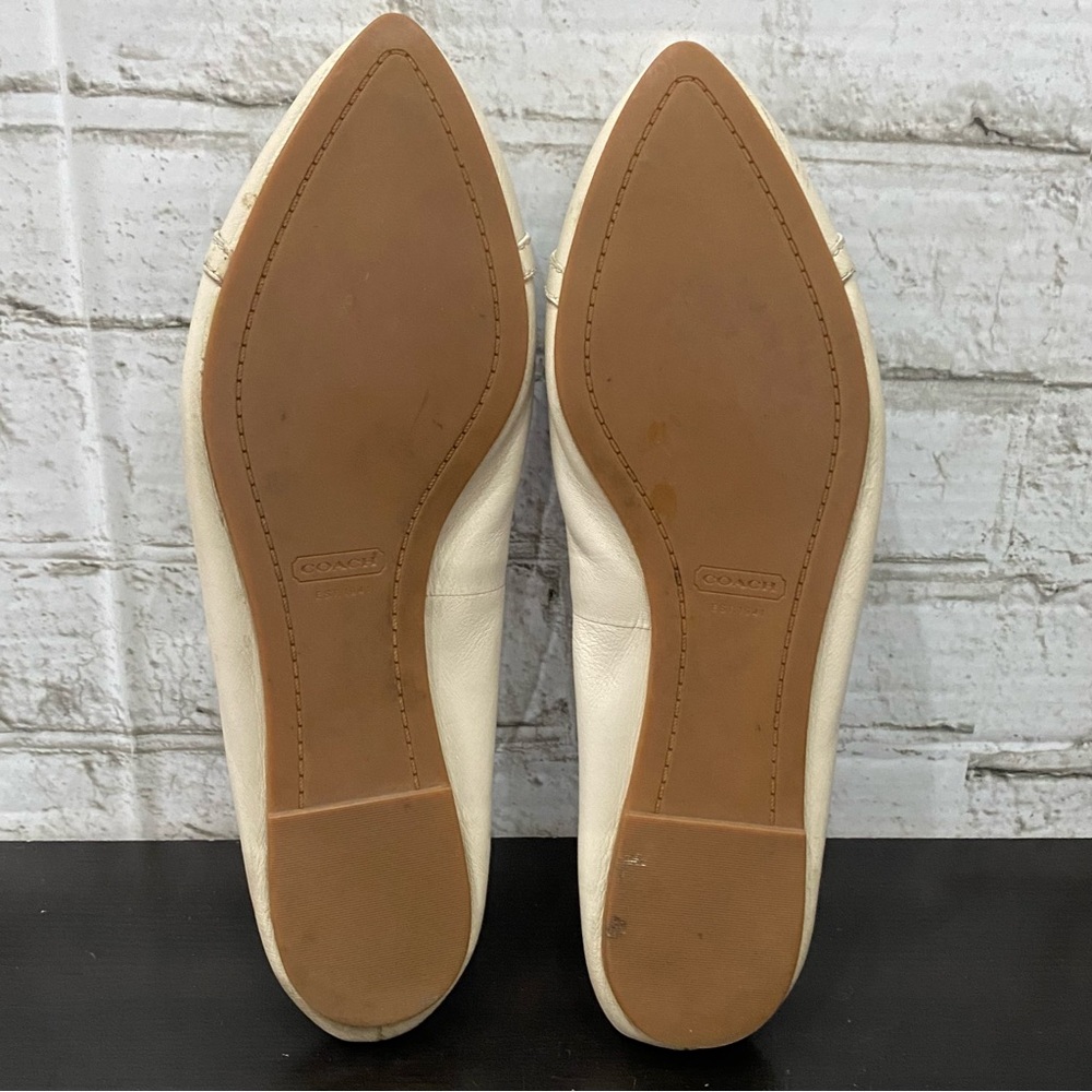 COACH “Ondrea” Off White Ecru Leather CC Logo Pointy Toe Ballet Flats Size 9B - Picture 4 of 14